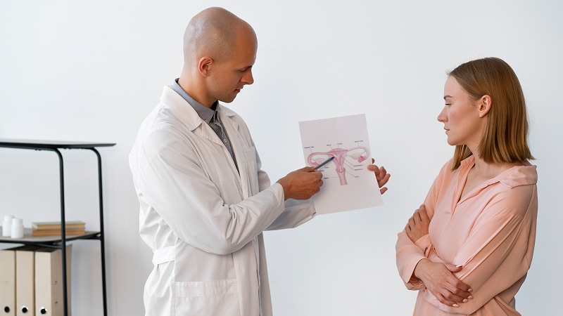 врач с пациентом