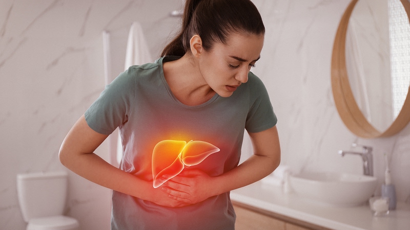 боль в области печени